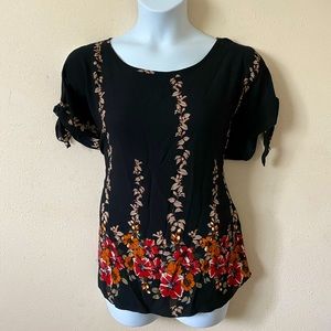 TORRID Floral Blouse with tie sleeves